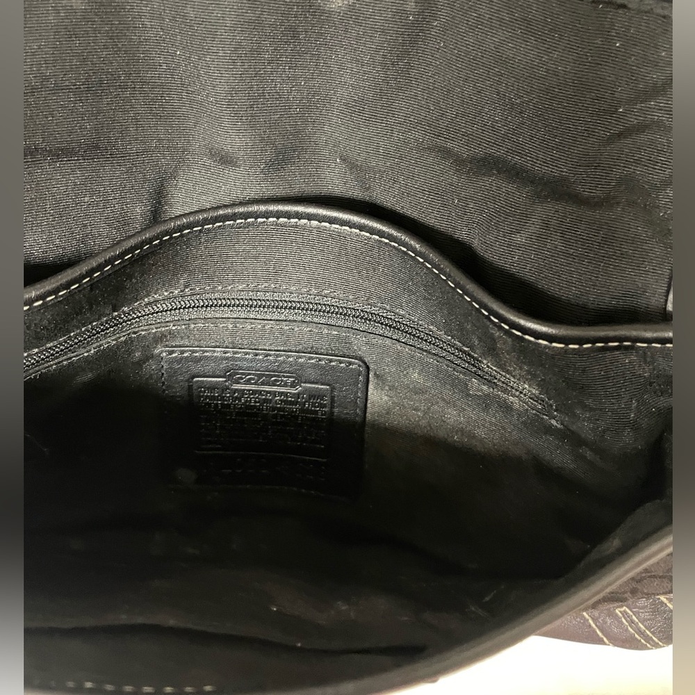 Vintage 2005 Coach Black Shoulder Bag with Silver Accents - Picture 11 of 13